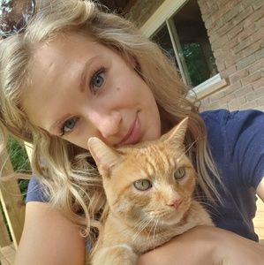 Meet your Posher, Dana